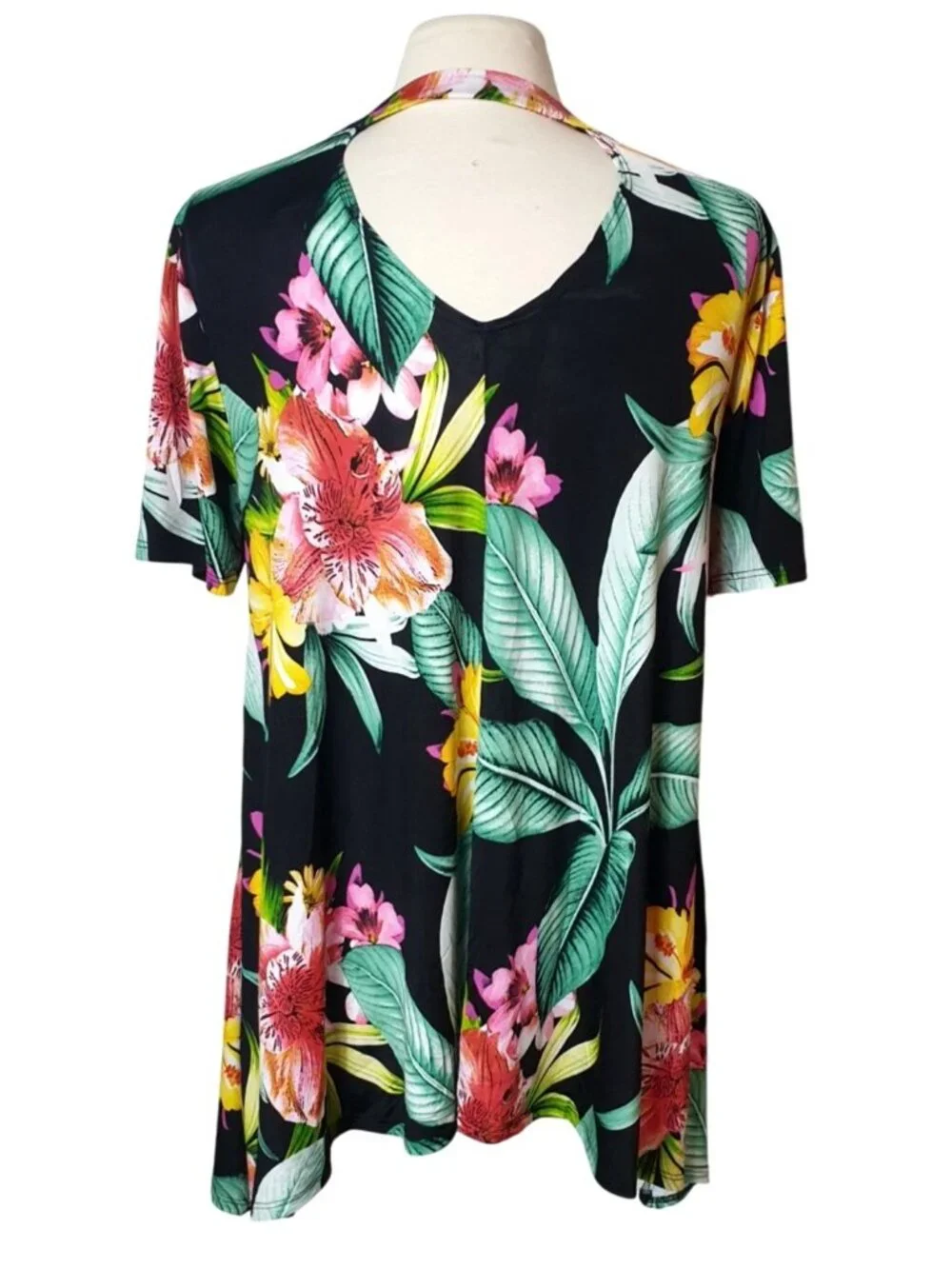 Lovely J Womens Hawaiian Top L Cut-Out Neck Handkerchief Stretch Soft Tunic - Picture 3 of 7